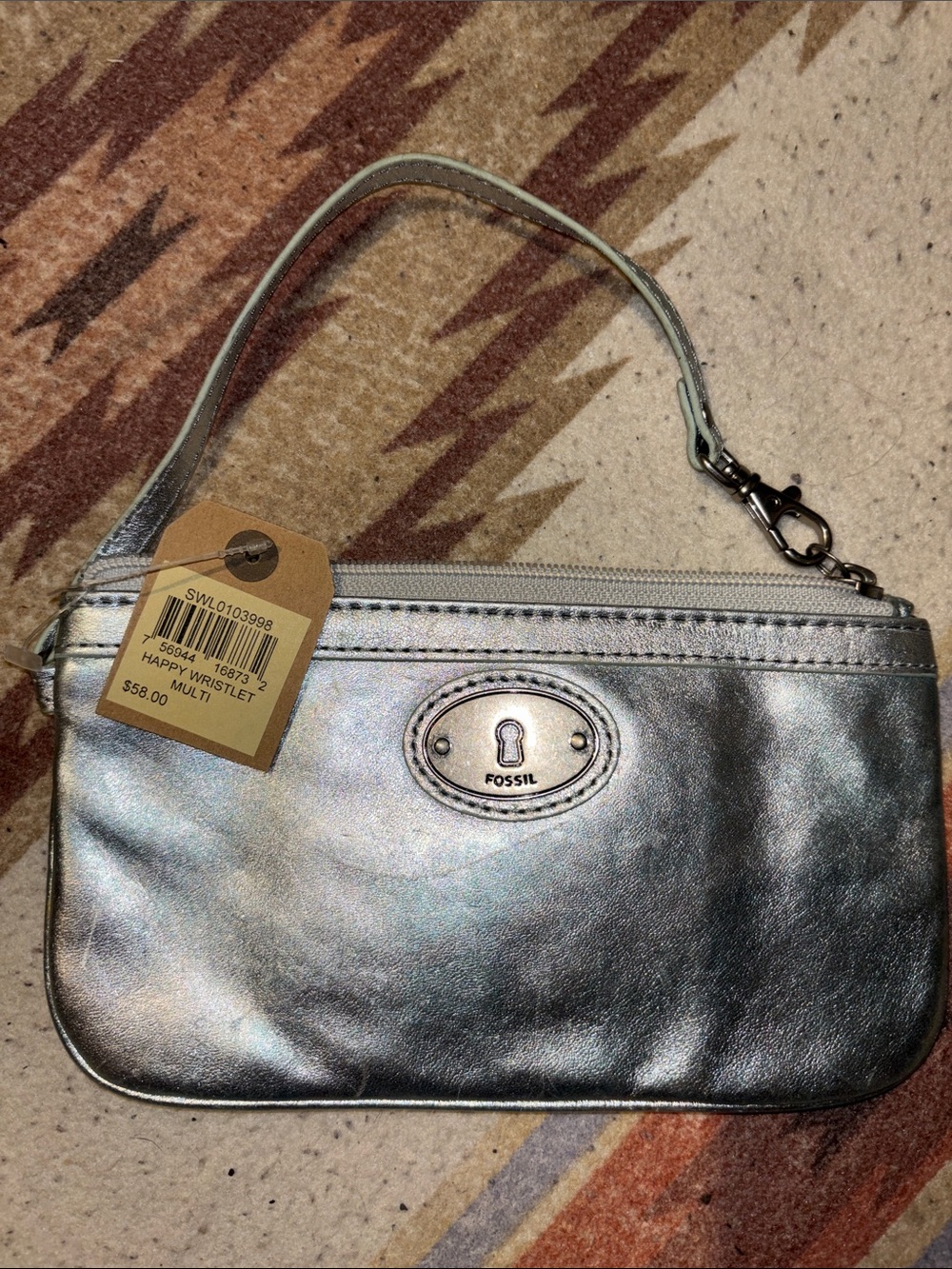 BRAND NEW Fossil Metallic Silver Women's Wristlet Clutch.